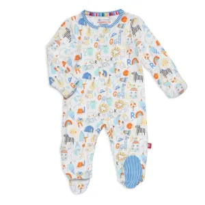 Alpha Pop Footie Magnetic Me
