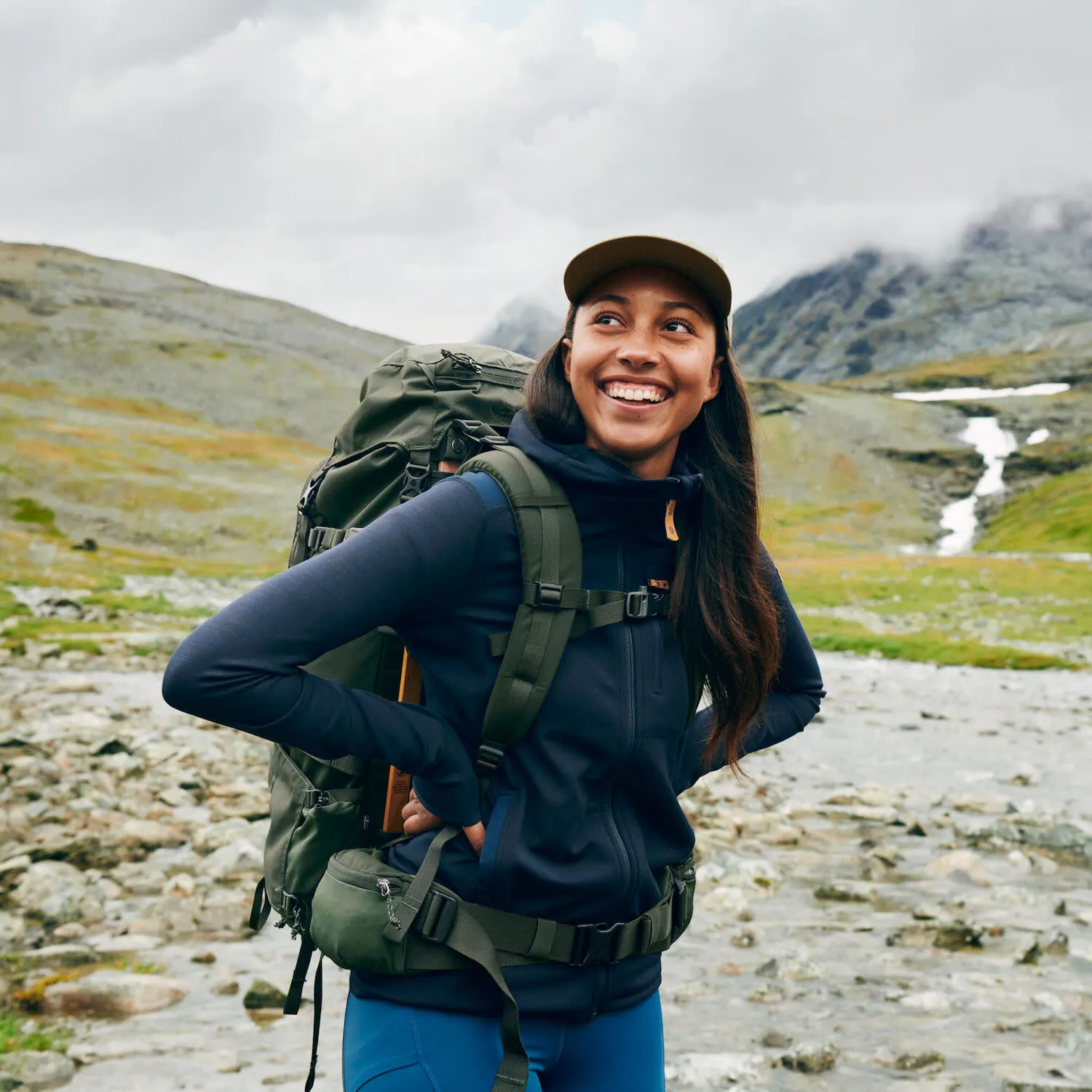 Fjällräven Women&#x27;s Keb Fleece Hoodie Laurel Green/Deep Forest | Buy Fjällräven Women&#x27;s Keb Fleece Hoodie Laurel Green/Deep Forest here | Outnorth