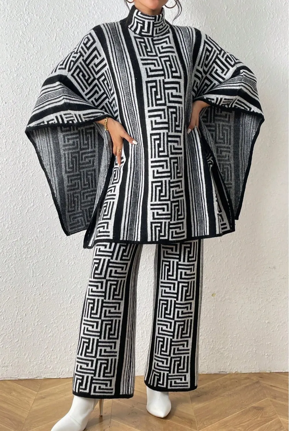 Geo Pattern Poncho Set