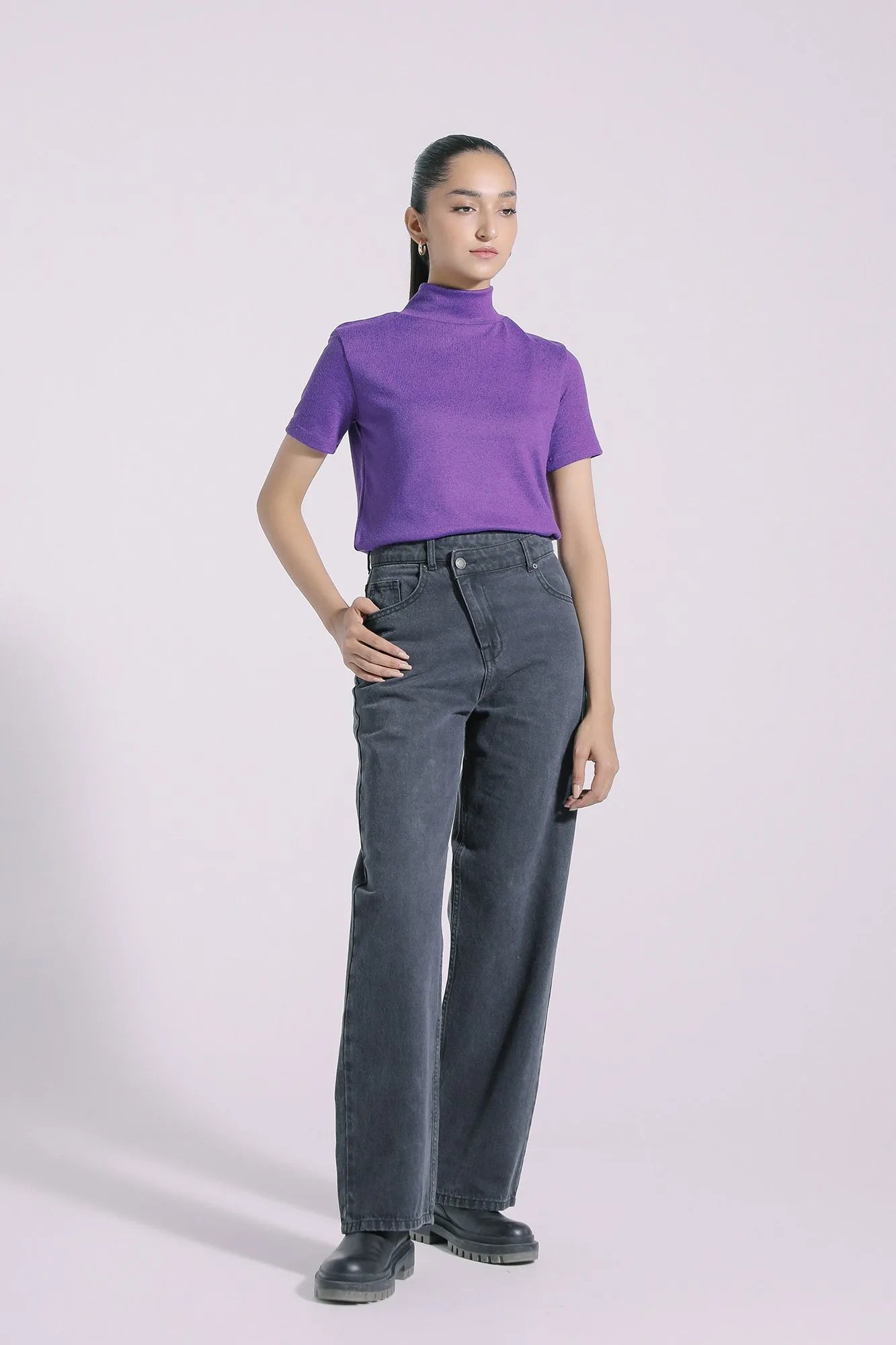 HALF SLEEVES TOP (E0581/108/518)