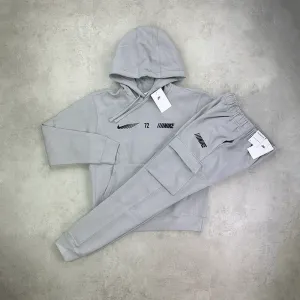 Nike Standard Issue Fleece Tracksuit Set Grey